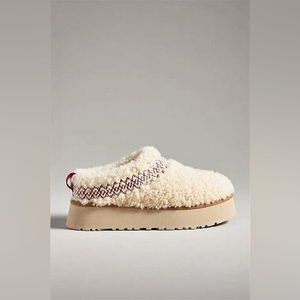Ugg Tazz Braid braided Sherpa-natural color size 9 NIB